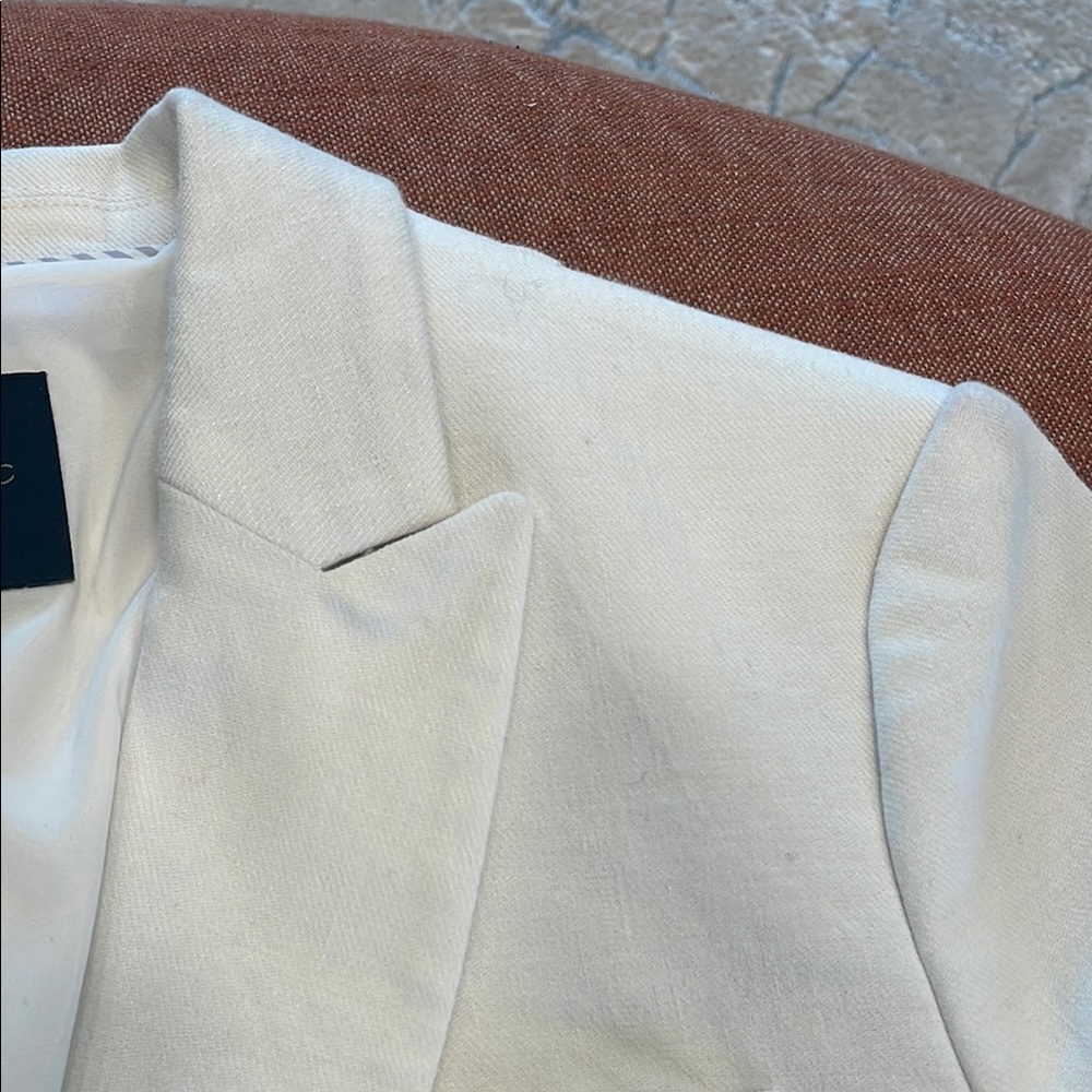 White Blazer by Banana Republic - Picture 8 of 14